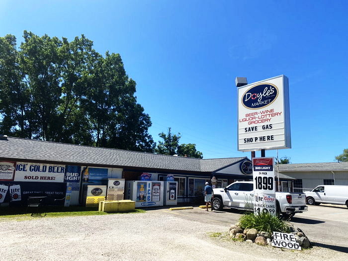 Pleasant View Hotel and Dance Pavillion - In And Around Clark Lake (newer photo)